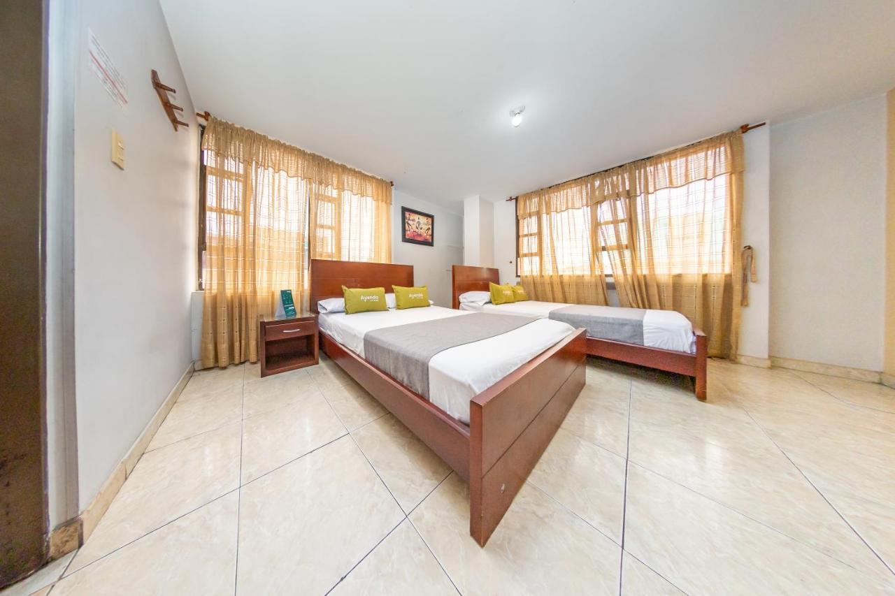 Hotel Home Bioma 1010 Богота Екстериор снимка