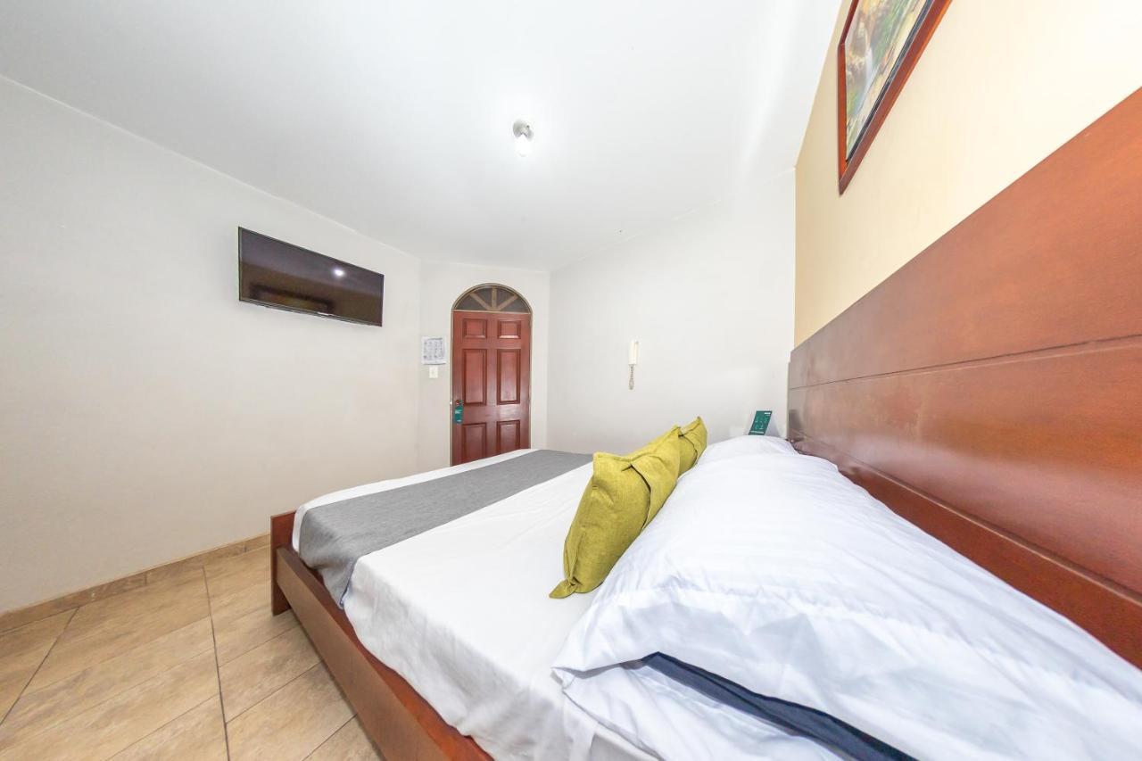 Hotel Home Bioma 1010 Богота Екстериор снимка