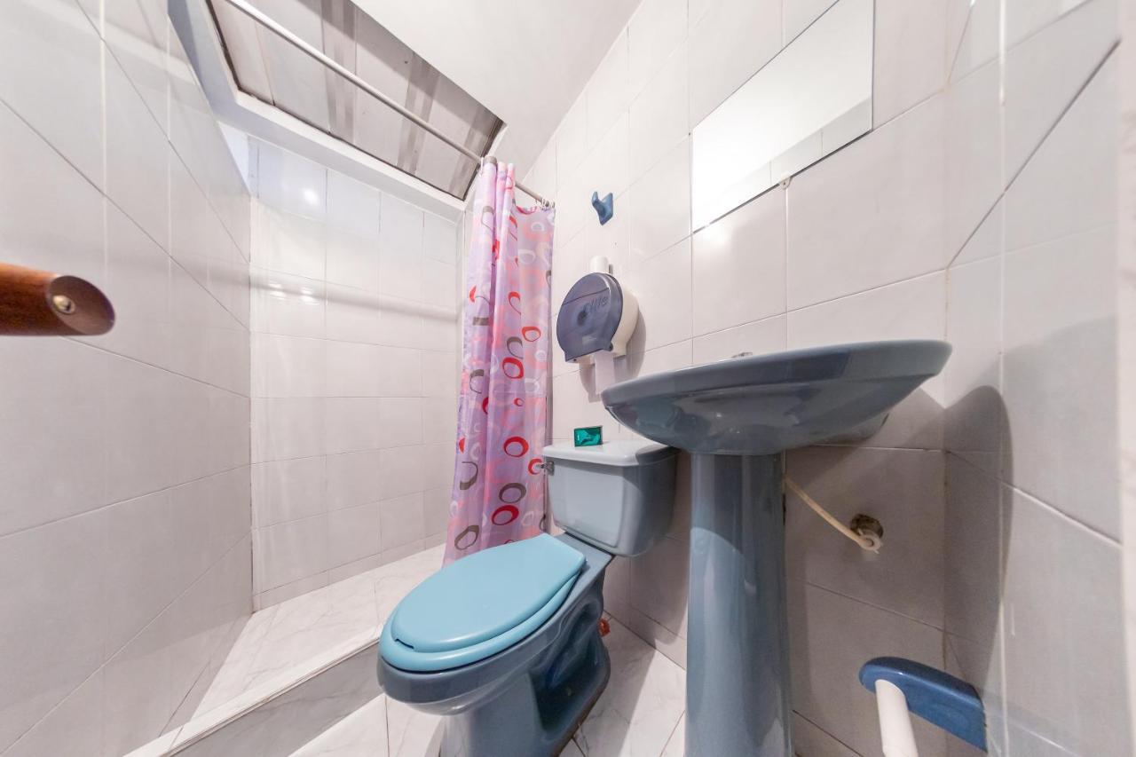 Hotel Home Bioma 1010 Богота Екстериор снимка